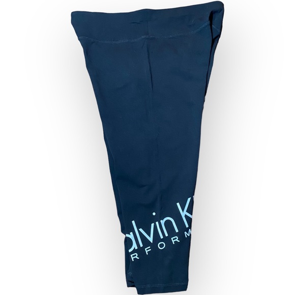 NWOT Calvin Klein 3/4 Length Black White Logo Yoga Exercise Pants Size XL - Picture 9 of 10